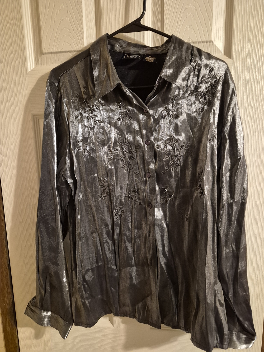 Laura Scott Silver Metallic Embroidered Button-Down Blouse
